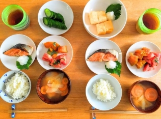 食べ痩せダイエットカウンセラー chigu