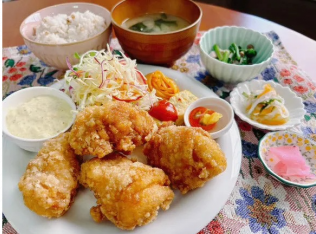 トナリ ～cafe＆lunch～