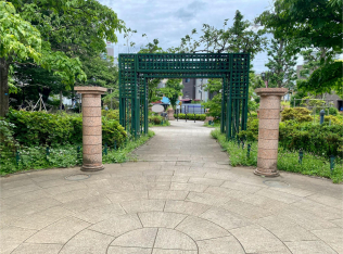 平成つつじ公園