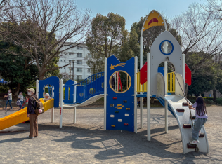 洋光台駅前公園