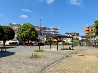 新吉田さんかく公園