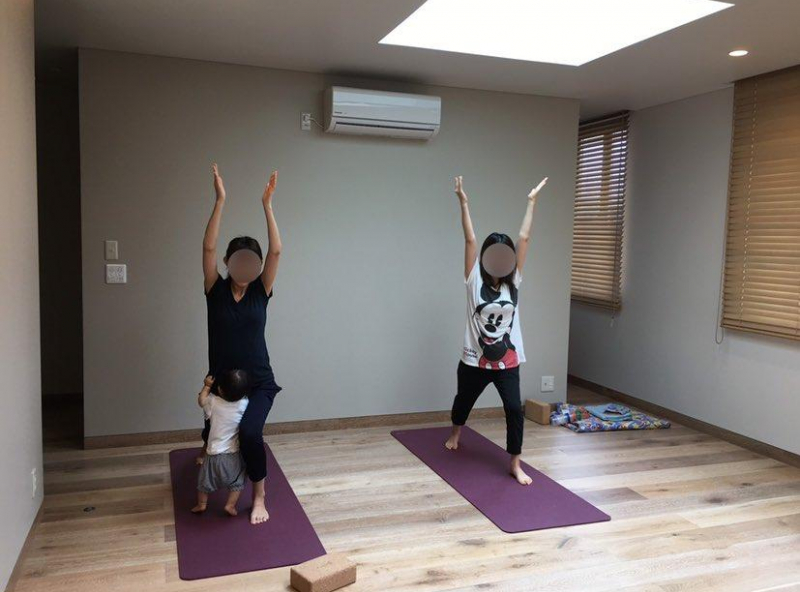 Yoga Studio Wright House ヨガスタジオ ライトハウス Mamasky