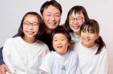 「我が家の定点観測会」で家族写真を撮影しよう♪｜コトPhoto